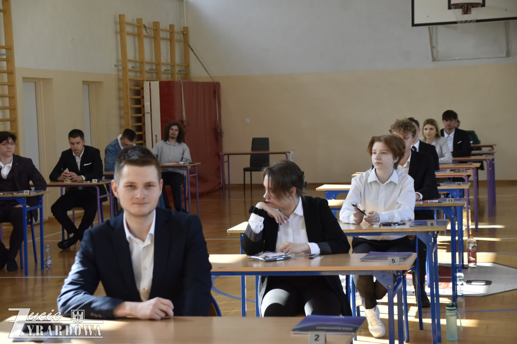 W Mszczonowie 55 abiturientów zdaje maturę