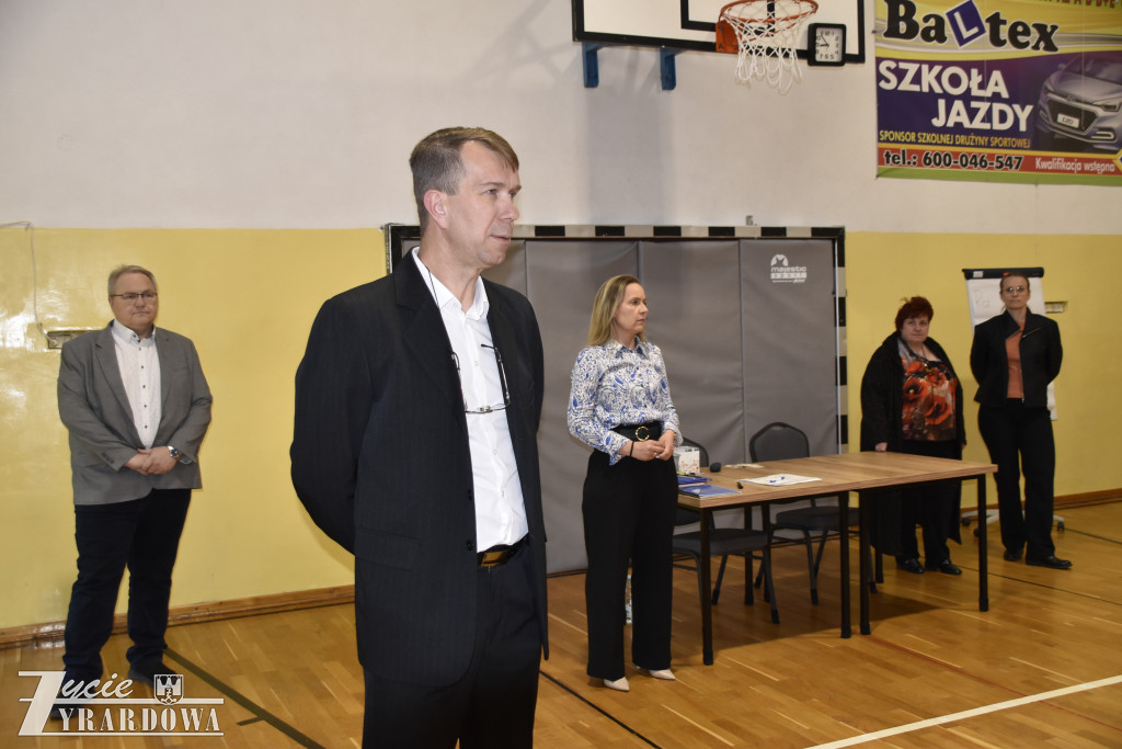 W Mszczonowie 55 abiturientów zdaje maturę