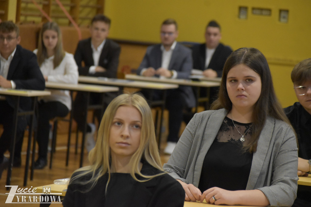W Mszczonowie 55 abiturientów zdaje maturę