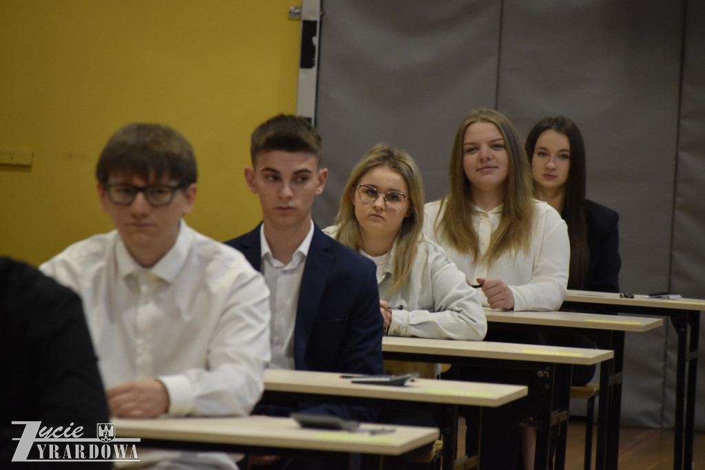W Mszczonowie 55 abiturientów zdaje maturę
