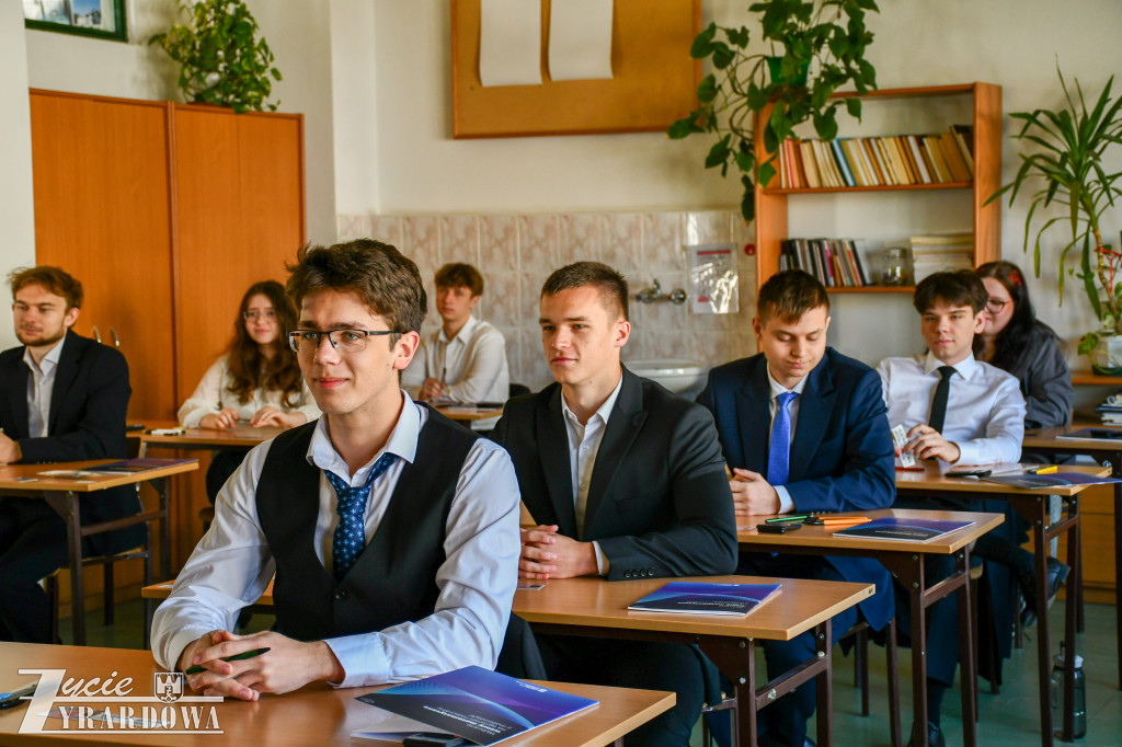 Wczoraj język polski, dziś królowa nauk