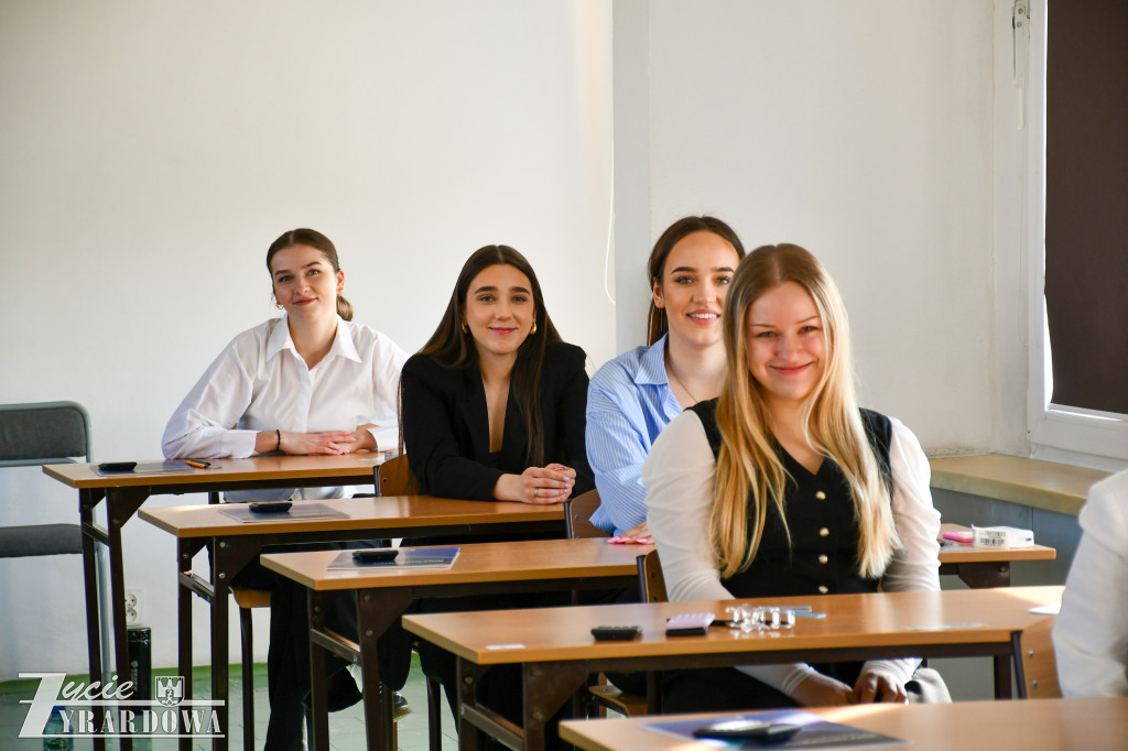 Wczoraj język polski, dziś królowa nauk