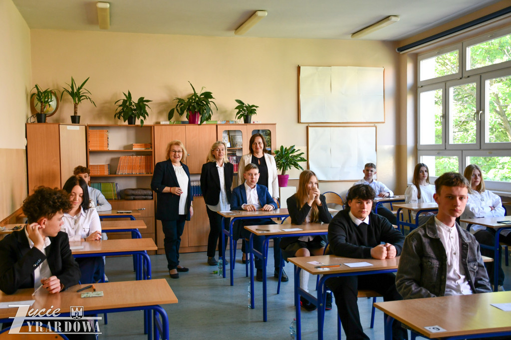 Ósmoklasiści stawiają czoła wyzwaniu