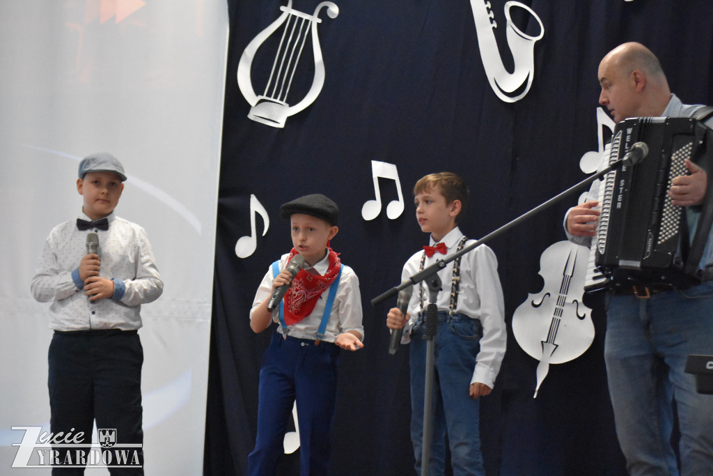 Festiwal Piosenki Międzynarodowej w Międzyborowie