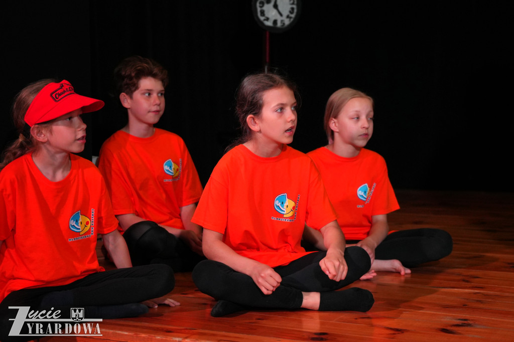 Teatr \