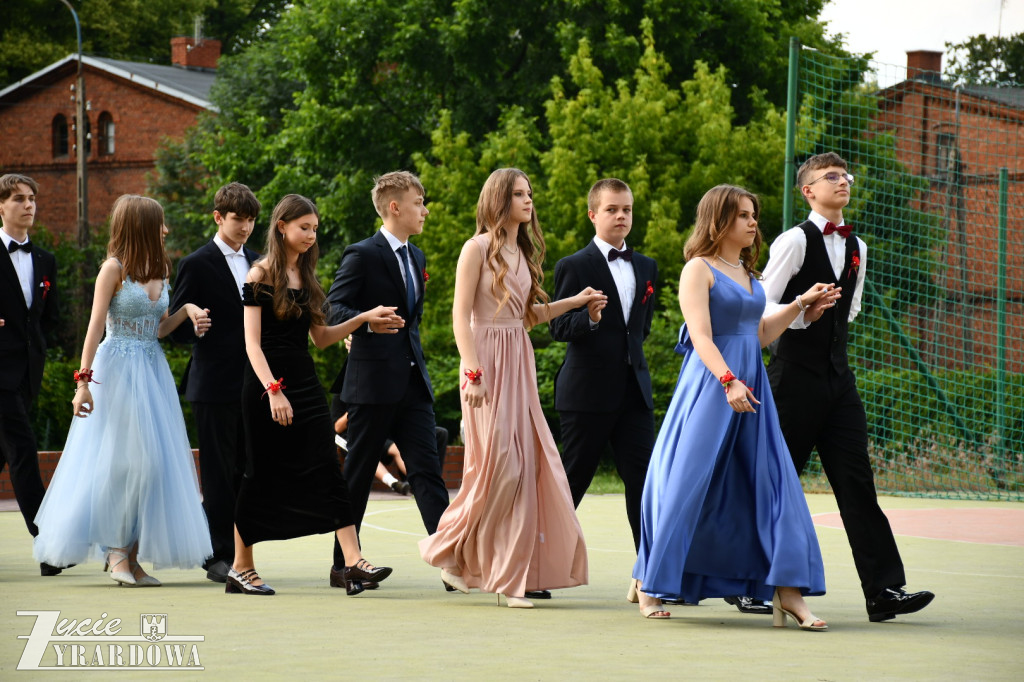 Bal ósmoklasistów w Szóstce