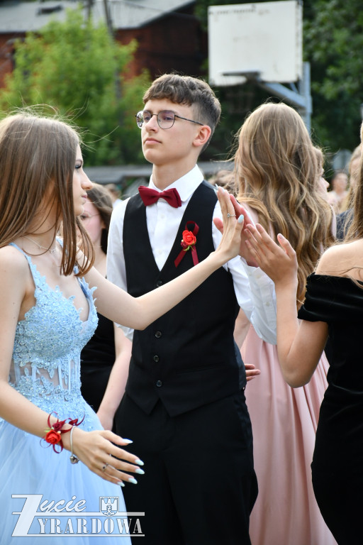 Bal ósmoklasistów w Szóstce