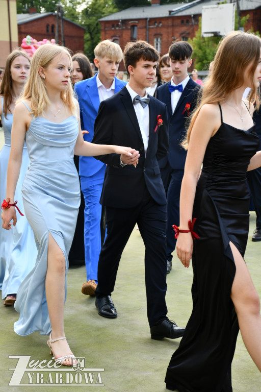 Bal ósmoklasistów w Szóstce