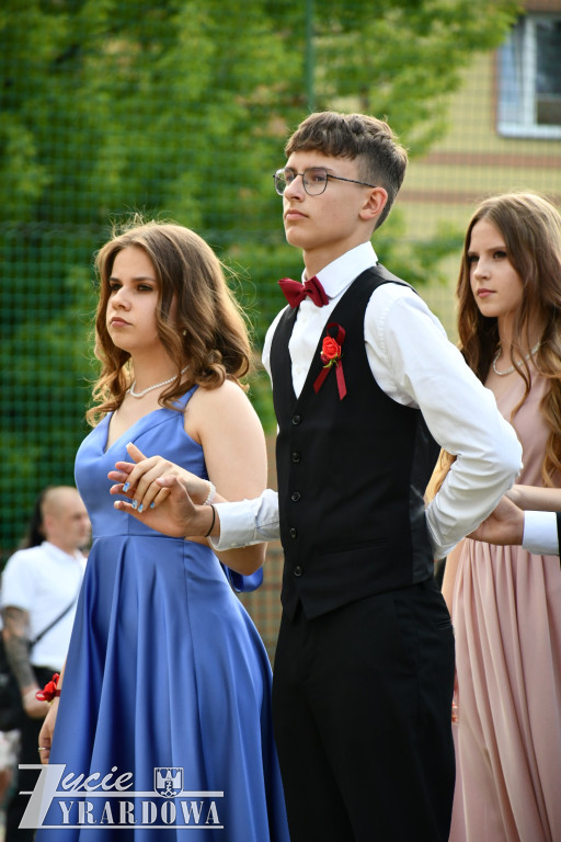 Bal ósmoklasistów w Szóstce