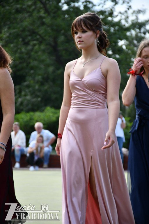 Bal ósmoklasistów w Szóstce