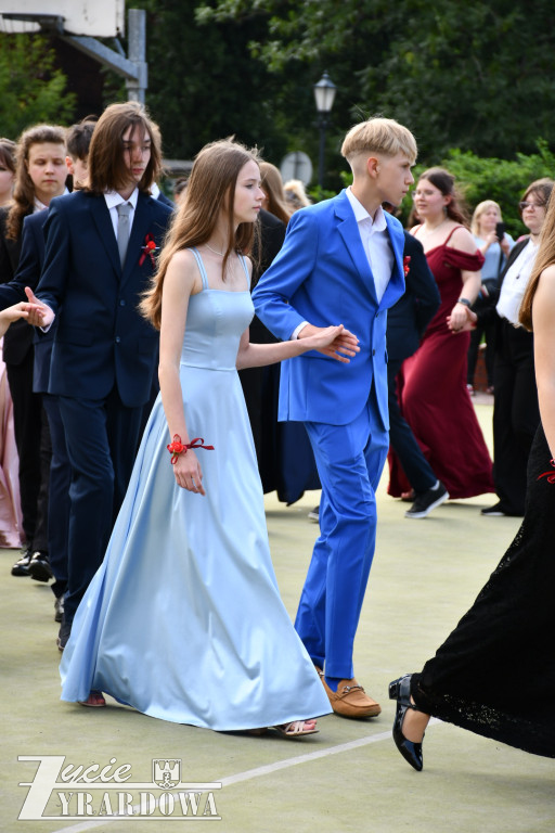 Bal ósmoklasistów w Szóstce