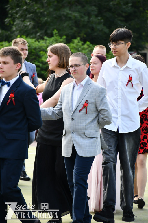 Bal ósmoklasistów w Szóstce