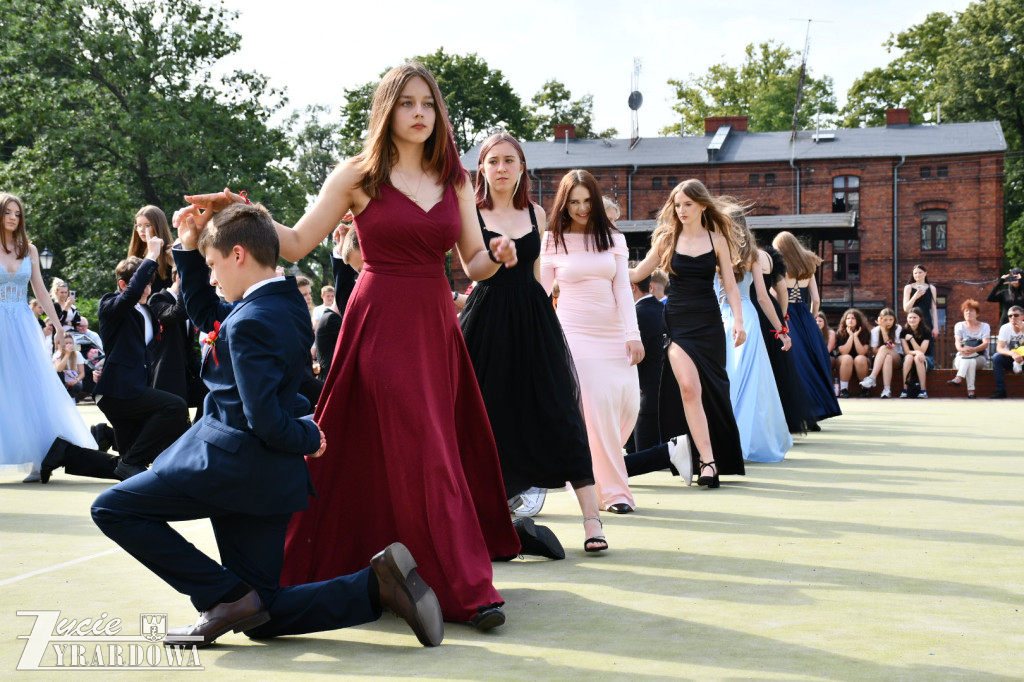 Bal ósmoklasistów w Szóstce