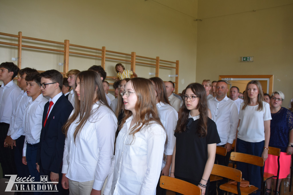 W „Siódemce” ósmoklasiści dziękowali za trud i serce