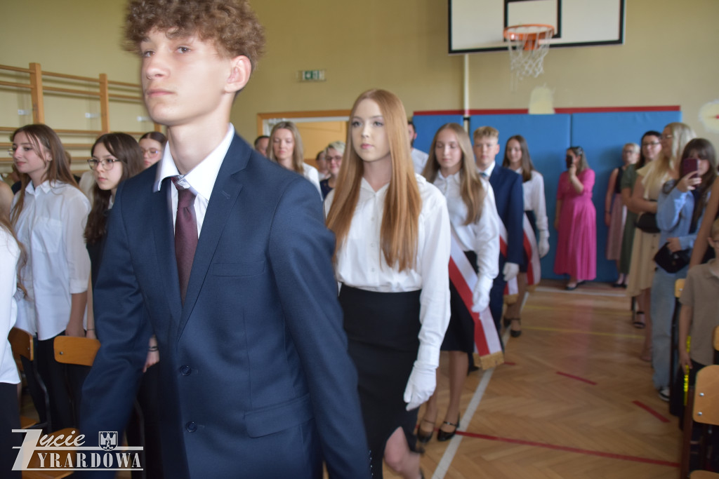 W „Siódemce” ósmoklasiści dziękowali za trud i serce
