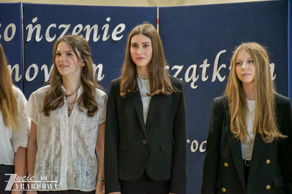Czwórka żegna swoich absolwentów