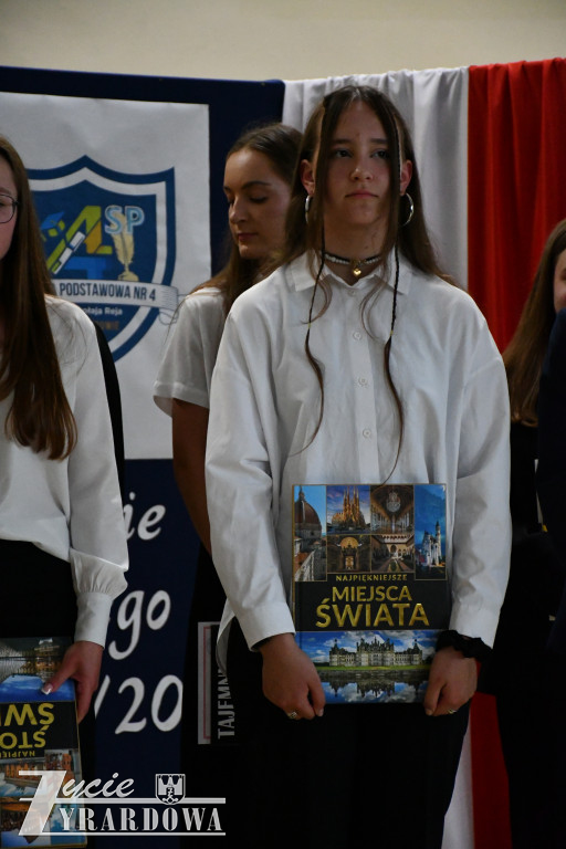 Czwórka żegna swoich absolwentów