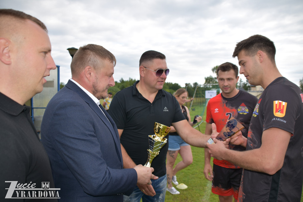 Piłkarski Mistrza Powiatu to strażacy z OSP Piekary