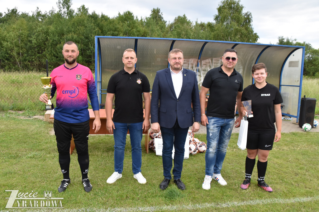 Piłkarski Mistrza Powiatu to strażacy z OSP Piekary