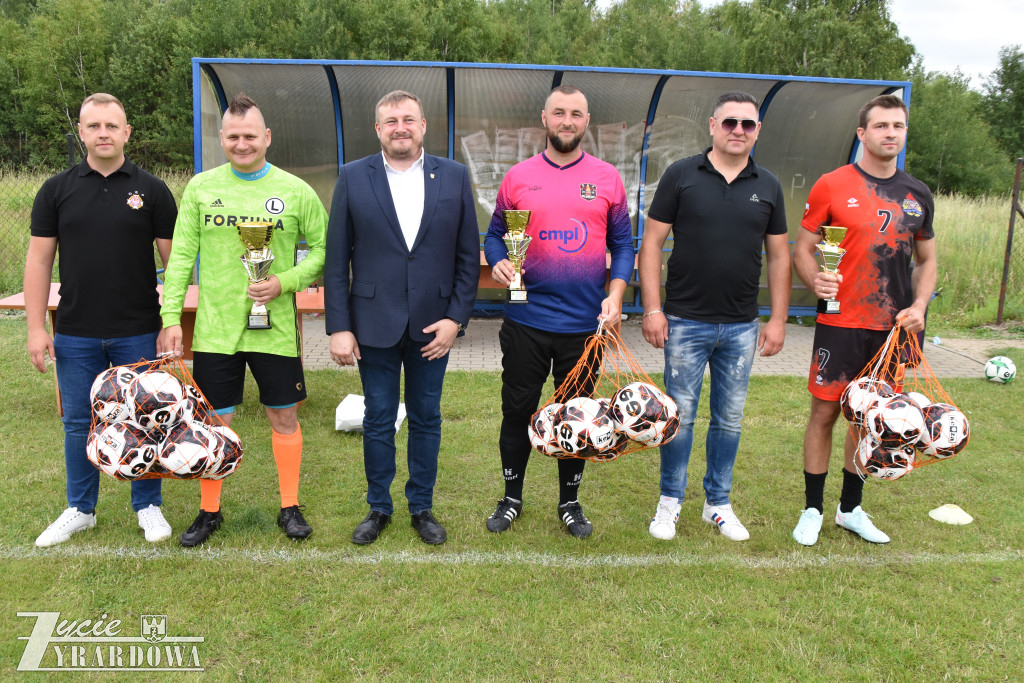 Piłkarski Mistrza Powiatu to strażacy z OSP Piekary