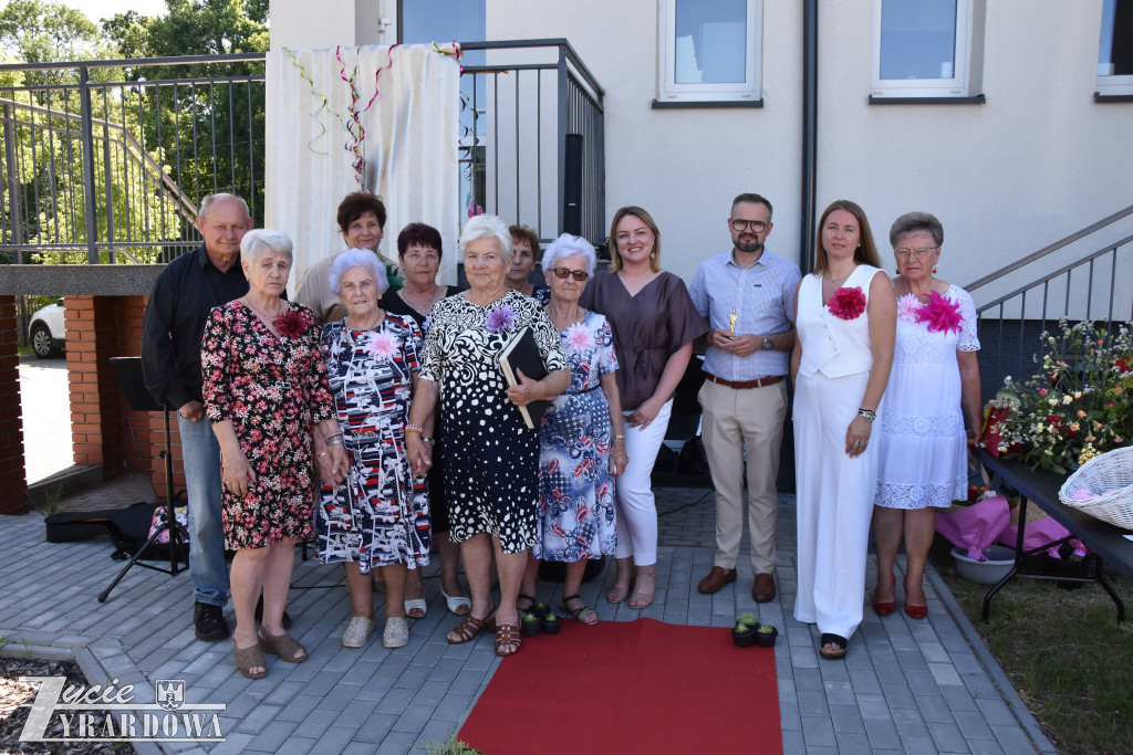 Seniorzy żyją aktywnie - z klasą i uśmiechem