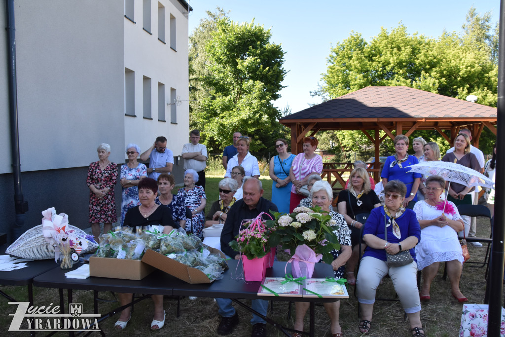 Seniorzy żyją aktywnie - z klasą i uśmiechem