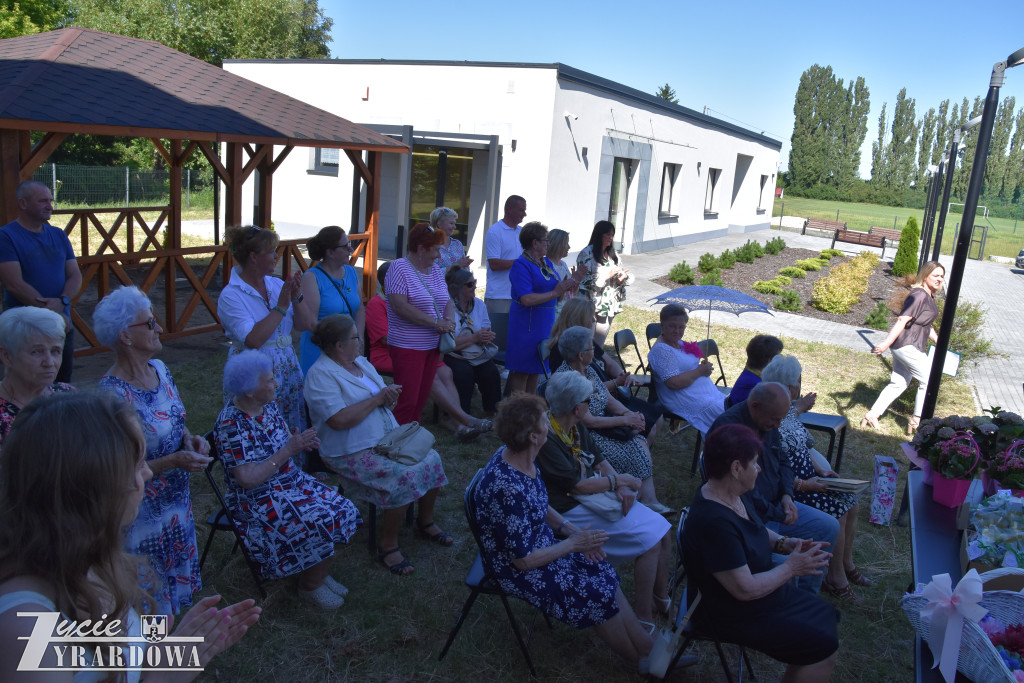 Seniorzy żyją aktywnie - z klasą i uśmiechem