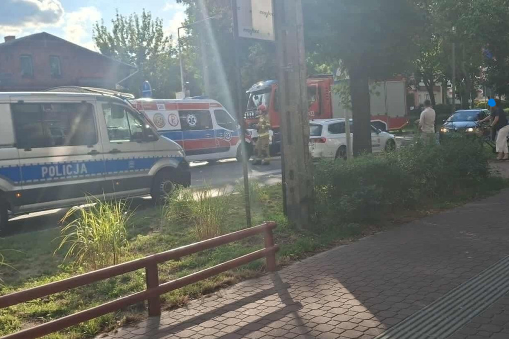 Starsza pani potrącona na pasch