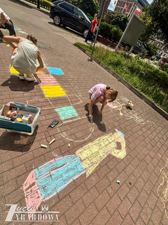 Wakacyjne spotkania „Lato z kogucikiem”