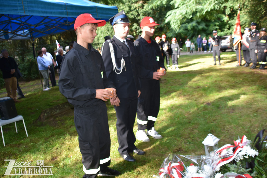 Oddano hołd bohaterom - na powstańczej polanie