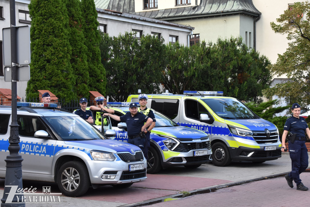 100 manifestantów skandowało „Polska dla Polaków”