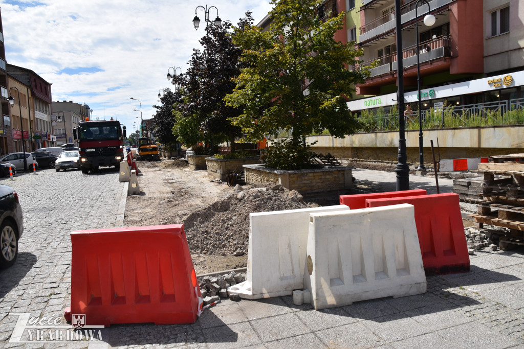 Na ulicy Okrzei będzie mniej betonu