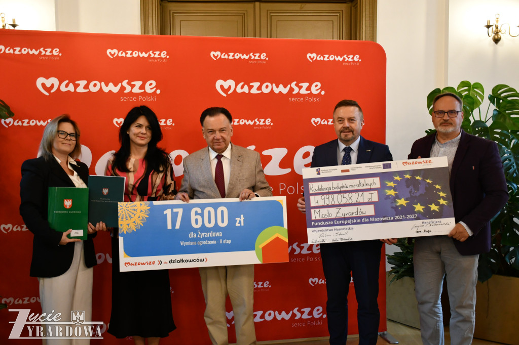 Marszałek przywiózł do Żyrardowa 23 miliony