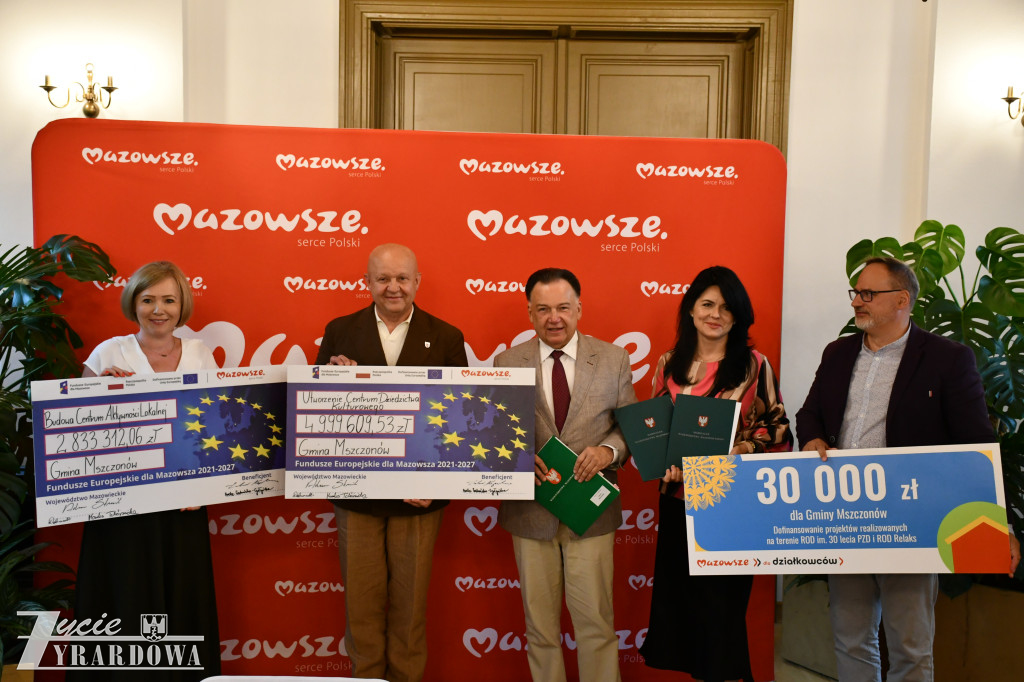 Marszałek przywiózł do Żyrardowa 23 miliony