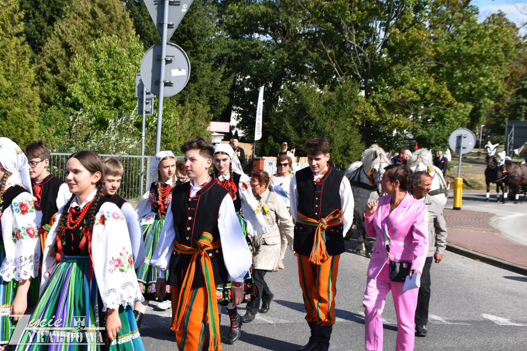 Tradycyjne i piękne „Święto Chleba” w Radziejowicach