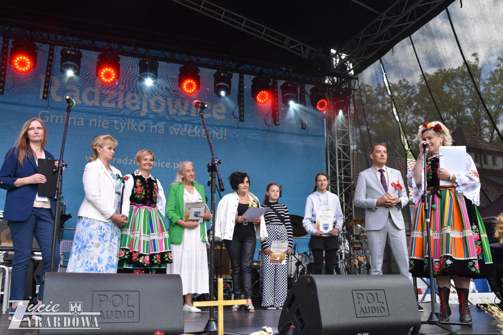 Tradycyjne i piękne „Święto Chleba” w Radziejowicach