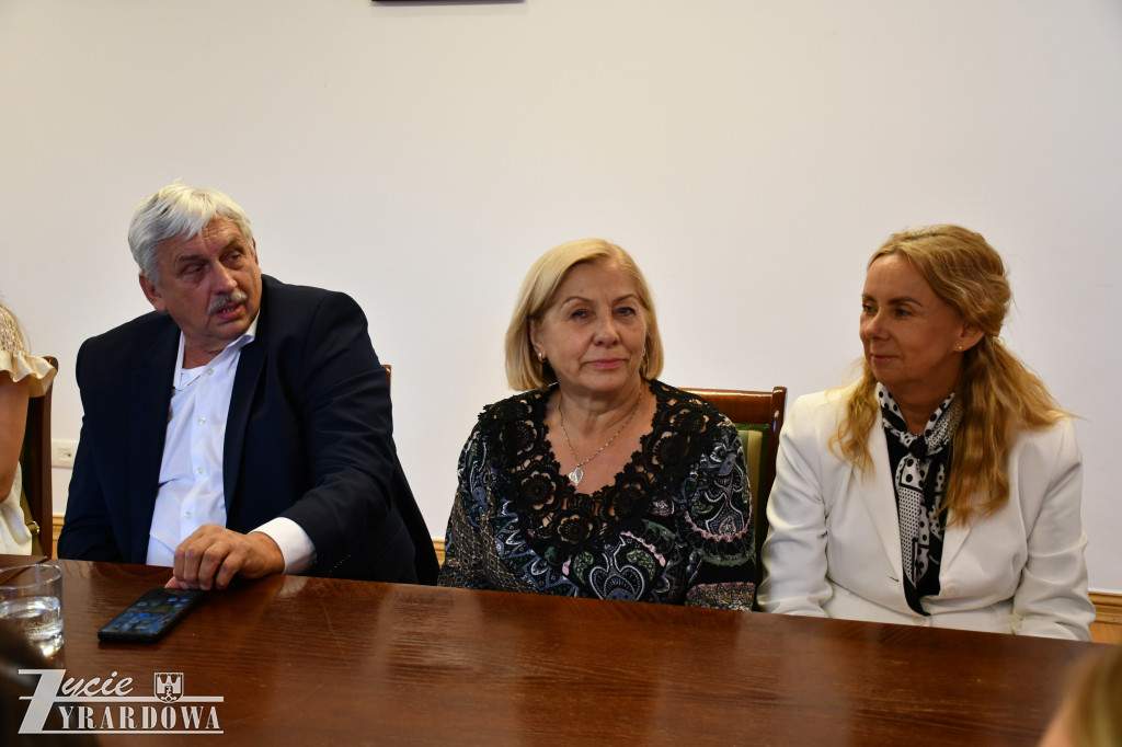 Dwunastu żyrardowskich nauczycieli z awansem