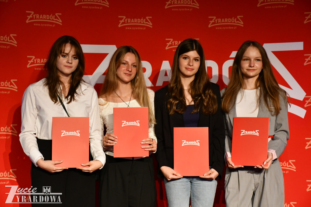 Najlepsi absolwenci żyrardowskich szkół