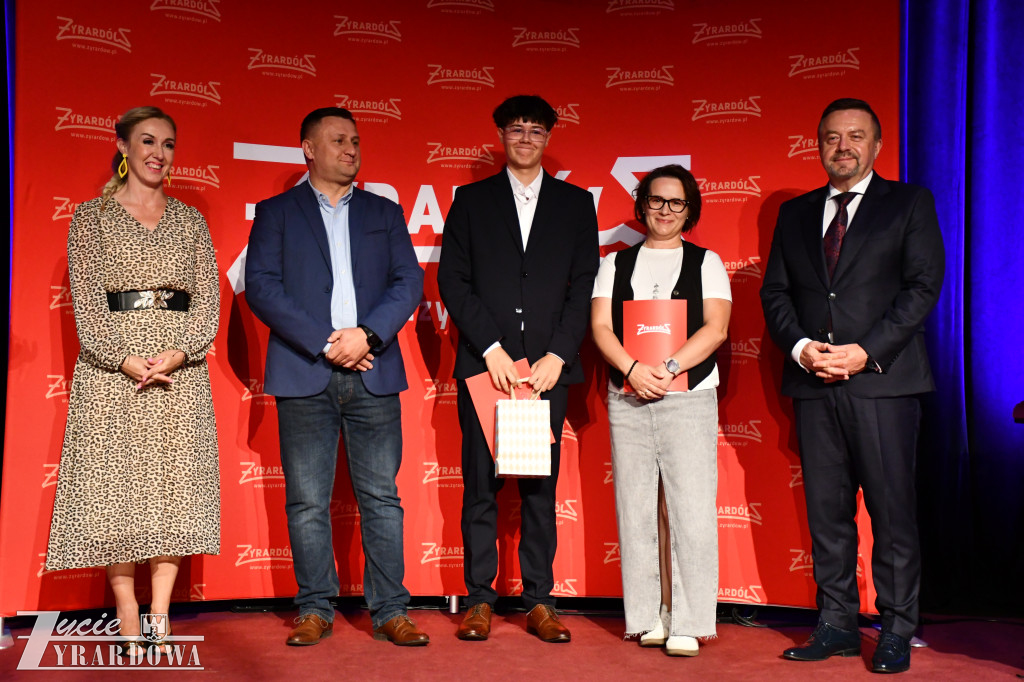 Najlepsi absolwenci żyrardowskich szkół