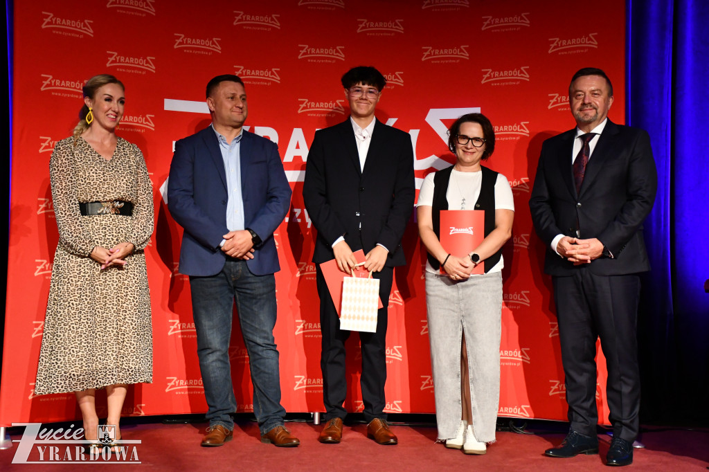 Najlepsi absolwenci żyrardowskich szkół