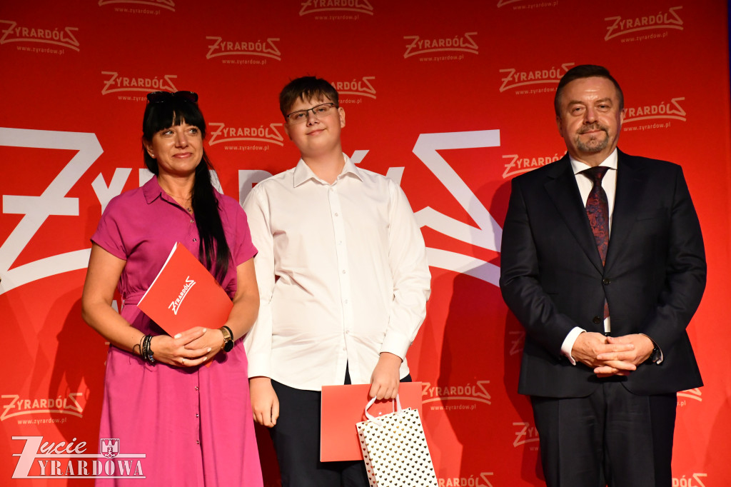 Najlepsi absolwenci żyrardowskich szkół