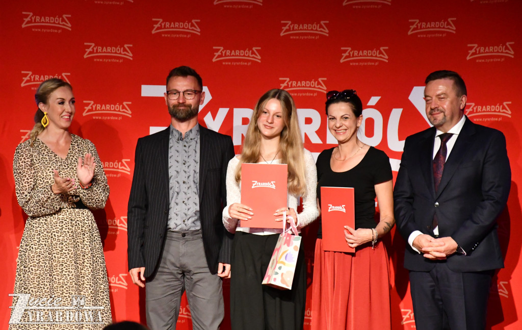 Najlepsi absolwenci żyrardowskich szkół
