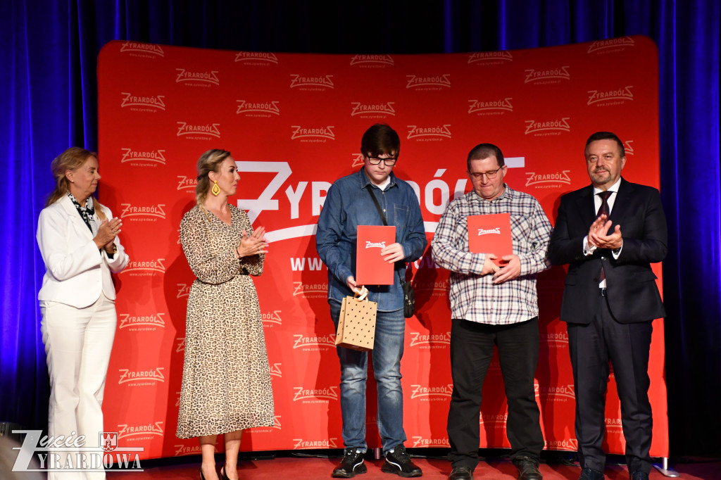 Najlepsi absolwenci żyrardowskich szkół