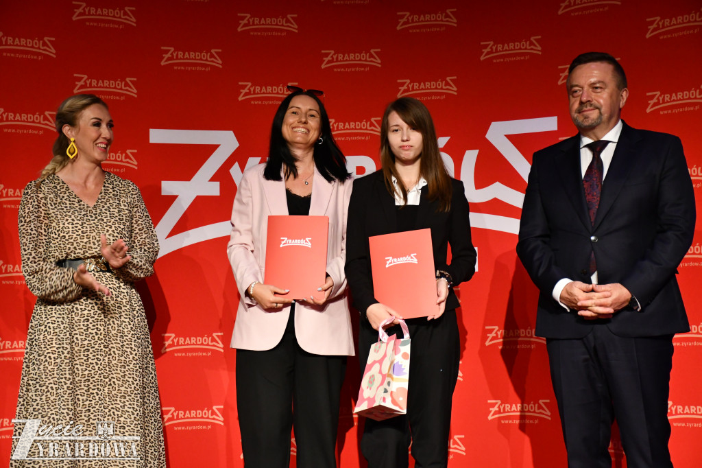 Najlepsi absolwenci żyrardowskich szkół