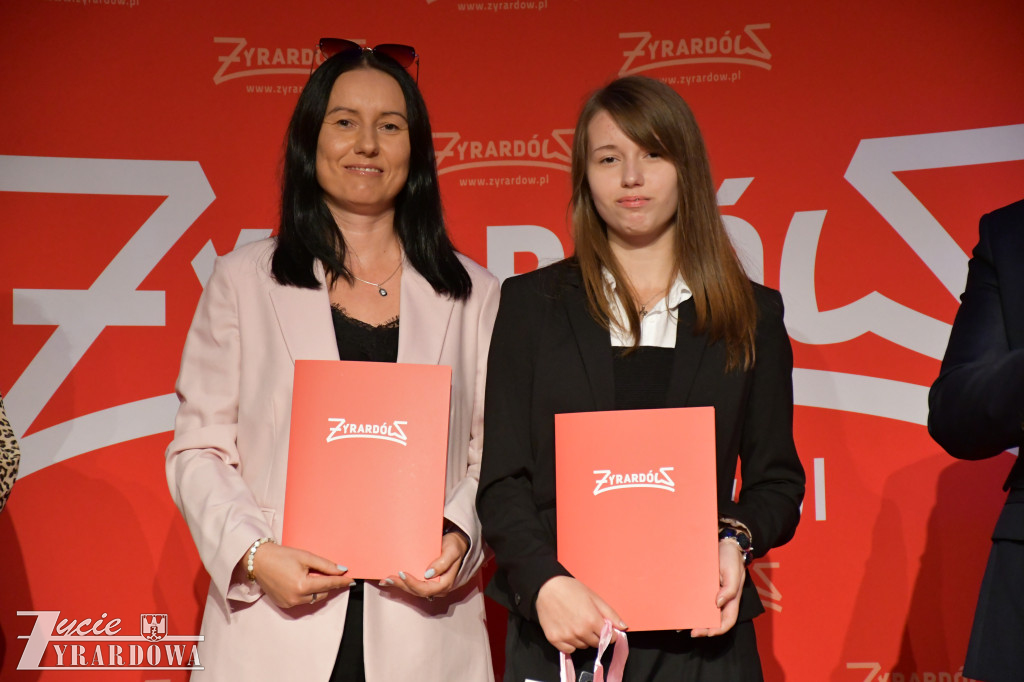 Najlepsi absolwenci żyrardowskich szkół