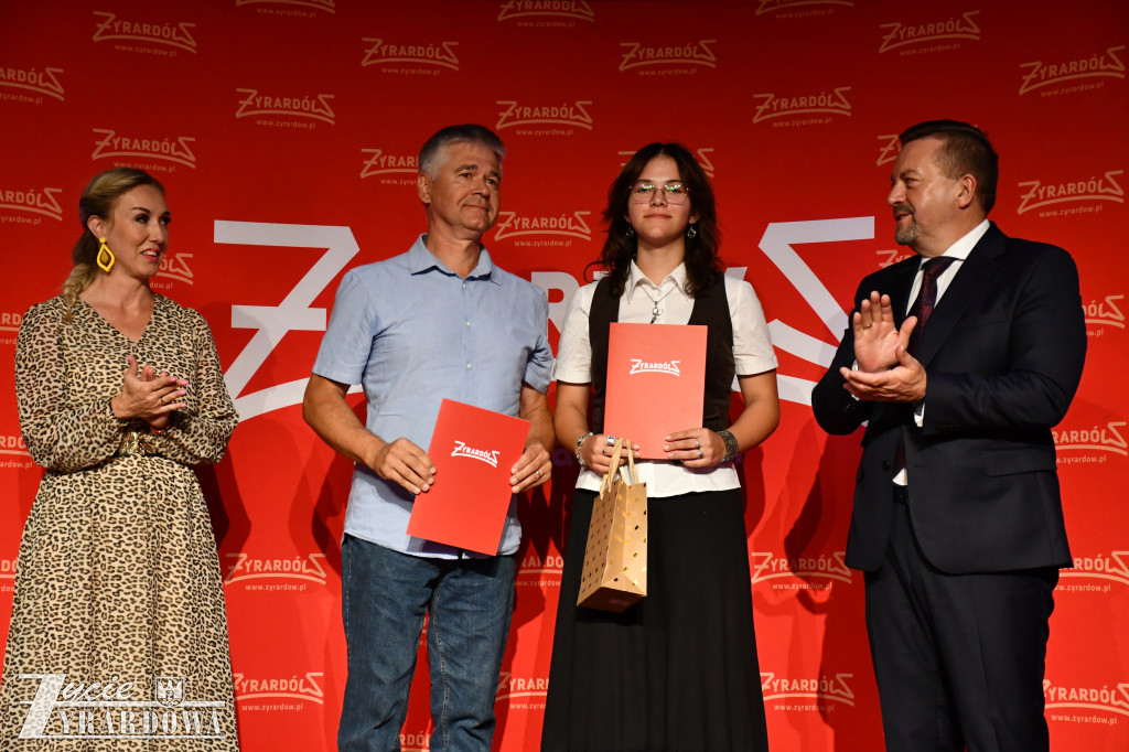 Najlepsi absolwenci żyrardowskich szkół