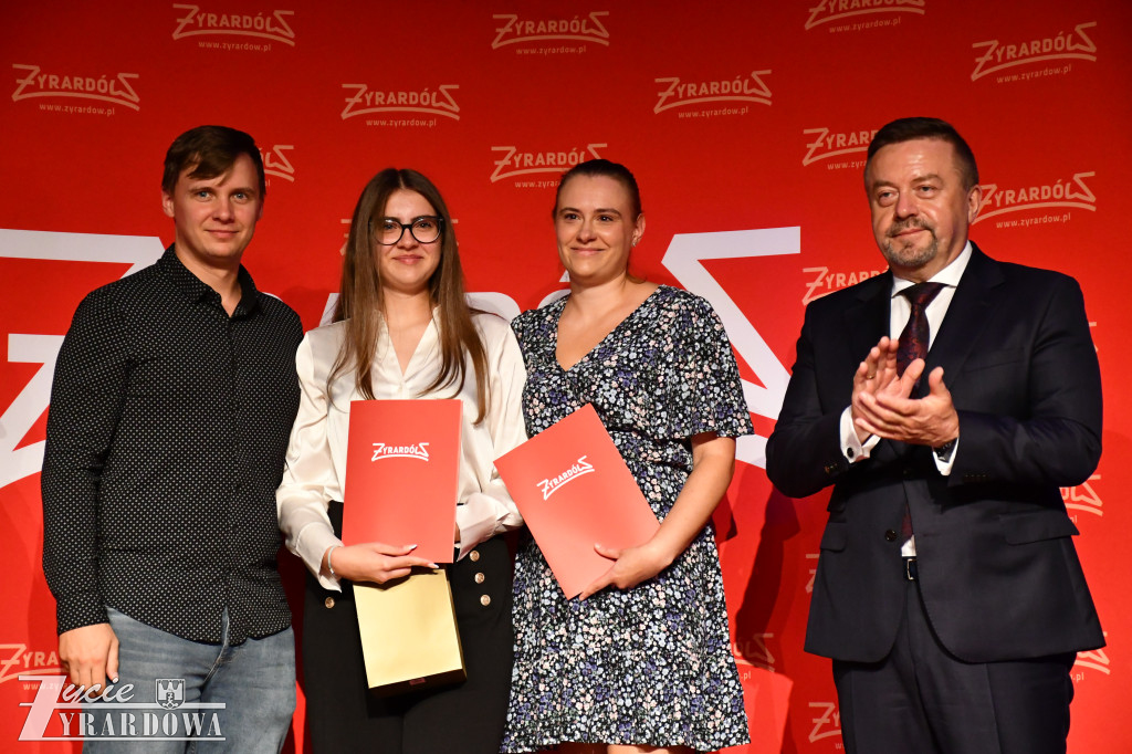 Najlepsi absolwenci żyrardowskich szkół
