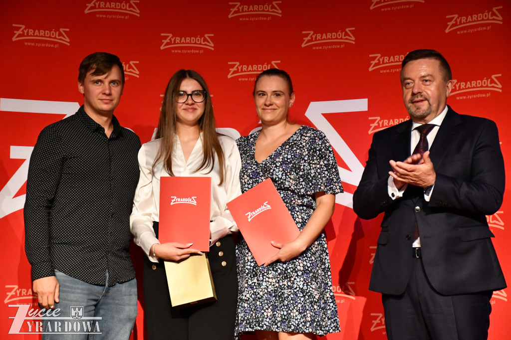 Najlepsi absolwenci żyrardowskich szkół