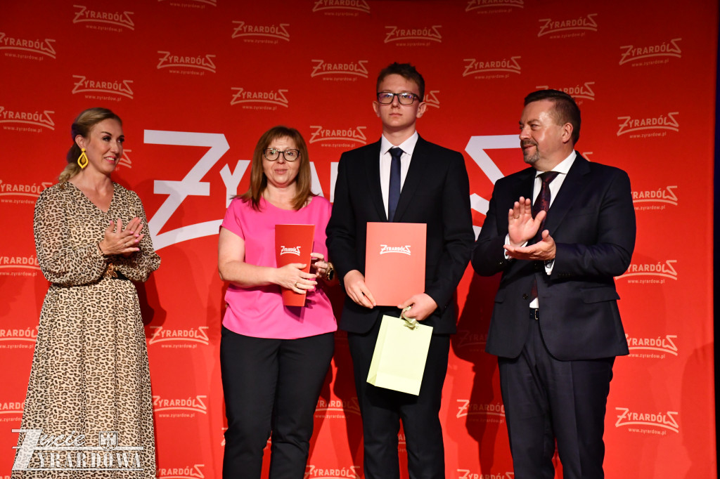 Najlepsi absolwenci żyrardowskich szkół