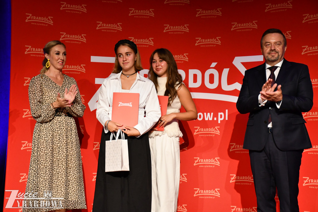 Najlepsi absolwenci żyrardowskich szkół
